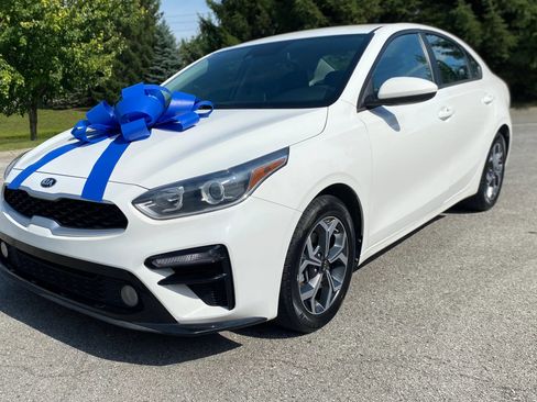 Used 2020 Kia Forte LXS FWD image 1