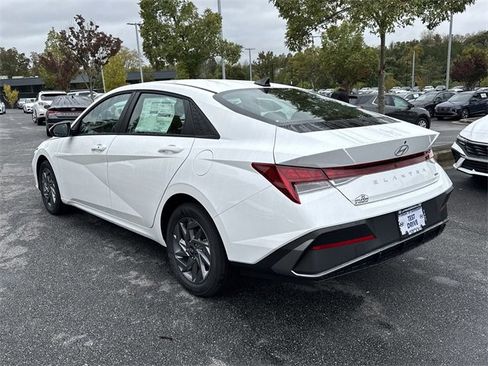 New 2026 Hyundai Elantra Blue image 5