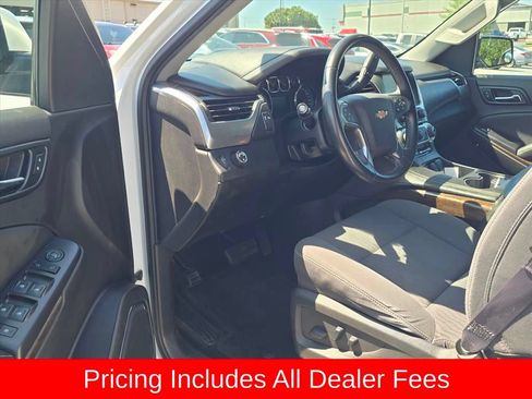 Used 2016 Chevrolet Suburban LS RWD image 5