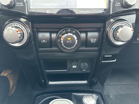 Used 2020 Toyota 4Runner TRD Off-Road Premium w/ Moonroof Package image 18