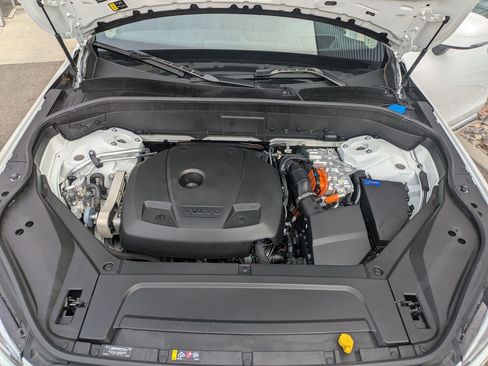 Used 2023 Volvo XC90 T8 Ultimate w/ Protection Package Premier AWD/4WD image 33