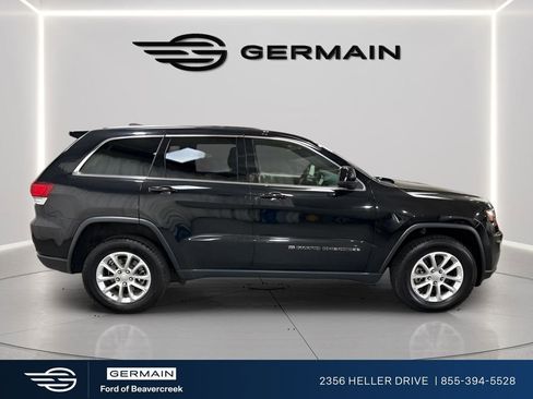 Used 2022 Jeep Grand Cherokee Laredo X AWD/4WD image 8