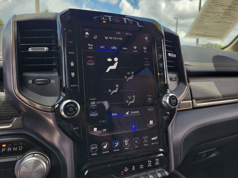 Used 2019 RAM 1500 Limited RWD image 20
