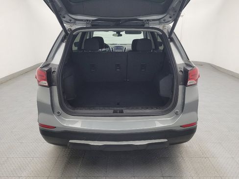 Used 2023 Chevrolet Equinox LT image 29