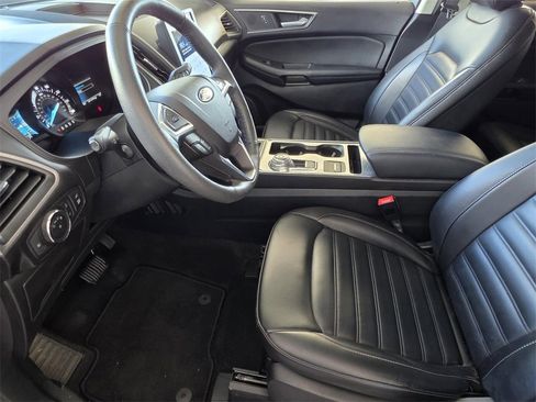 Used 2022 Ford Edge SEL w/ Convenience Package image 6