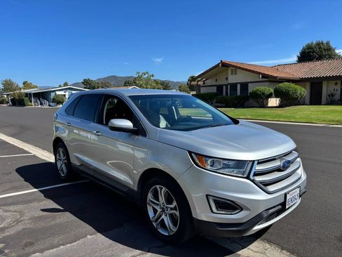 Used 2016 Ford Edge Titanium FWD image 7