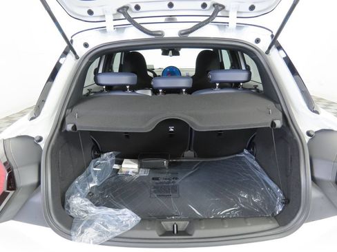 Used 2026 MINI Cooper 4-Door Hardtop FWD image 34
