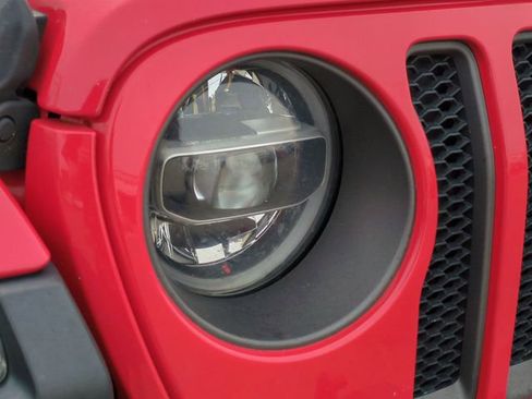 Used 2021 Jeep Wrangler Unlimited Rubicon w/ LED Lighting Group image 5