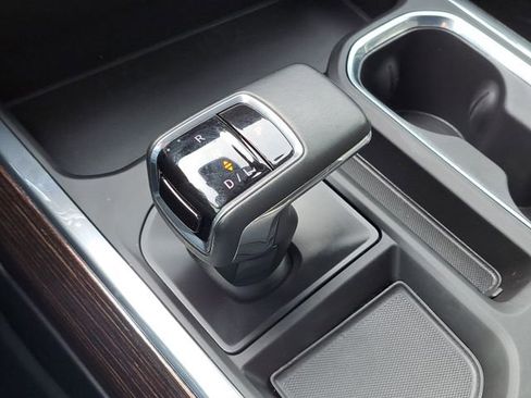 Used 2025 GMC Sierra 1500 Elevation w/ Elevation Premium Package image 28