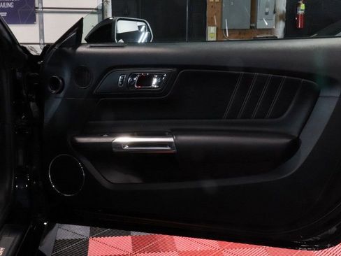 Used 2016 Ford Mustang GT Premium image 29