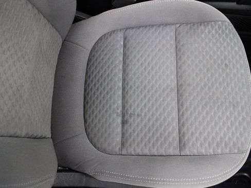 Used 2020 Ford Escape SE image 31