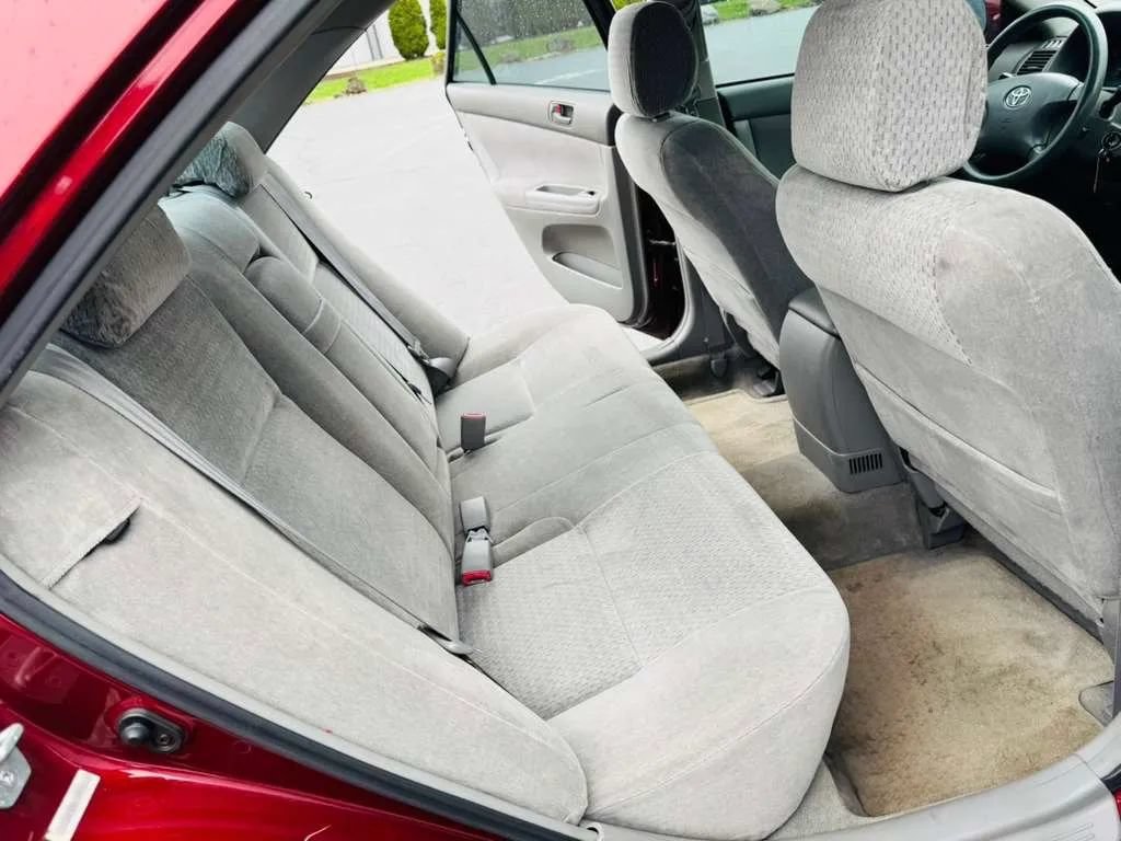 Used 2002 Toyota Camry LE FWD image 12