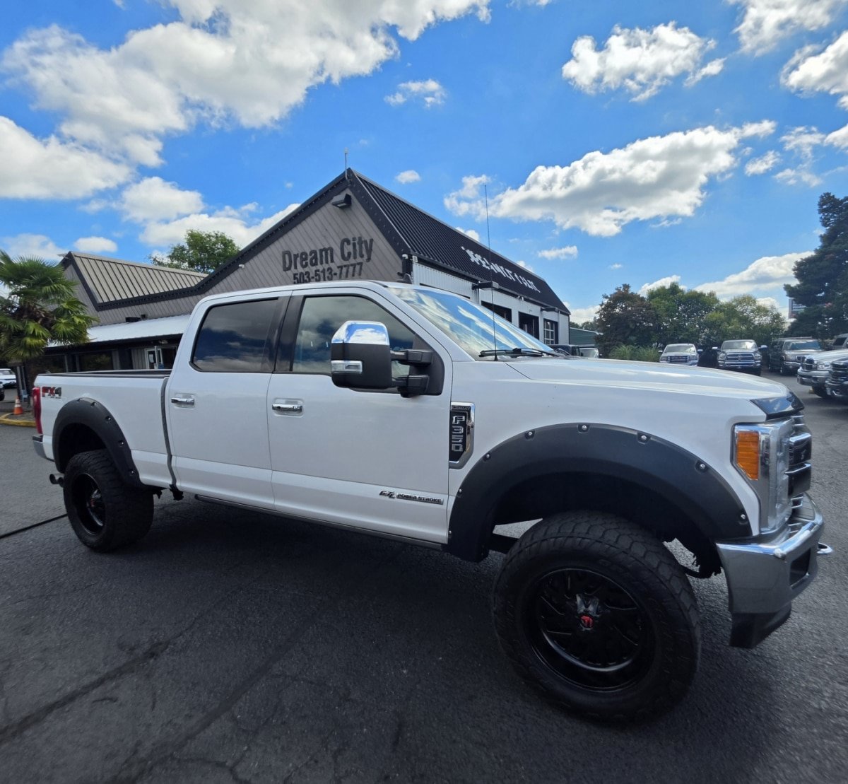 Used 2019 Ford F350 Lariat w/ Lariat Ultimate Package AWD/4WD image 4