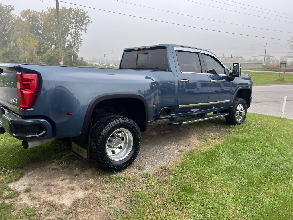 Used 2024 Chevrolet Silverado 3500 High Country w/ High Country Premium Package AWD/4WD image 20