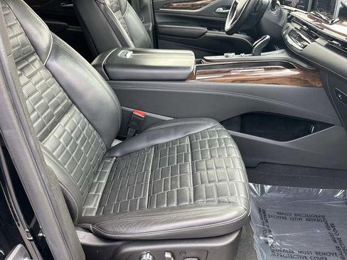 Used 2021 Cadillac Escalade ESV Sport Platinum image 25