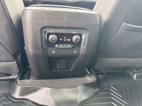 Used 2022 Chevrolet Tahoe LT AWD/4WD image 27