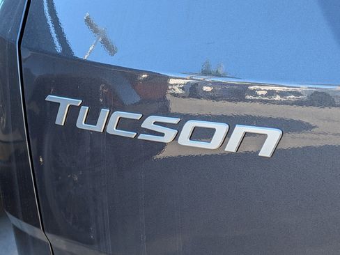 New 2025 Hyundai Tucson Limited image 23