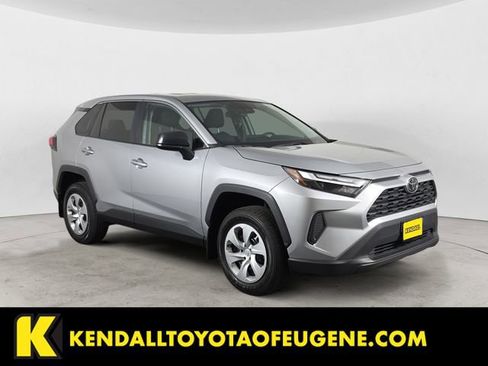 Certified 2025 Toyota RAV4 LE AWD/4WD image 7