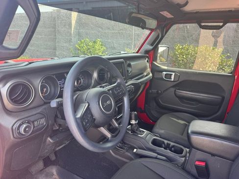 Used 2022 Jeep Wrangler Sport AWD/4WD image 11