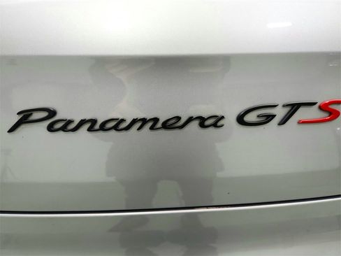 Used 2015 Porsche Panamera GTS image 31