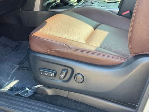 Used 2022 Toyota 4Runner Limited image 24