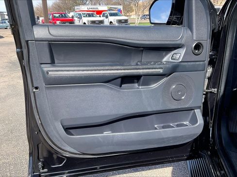 Used 2024 Ford Expedition Max XLT image 22