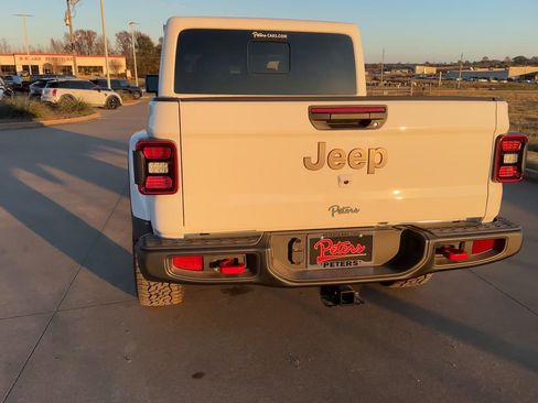 New 2025 Jeep Gladiator Rubicon w/ Convenience Group image 8