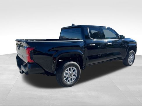 Used 2025 Toyota Tacoma SR image 5