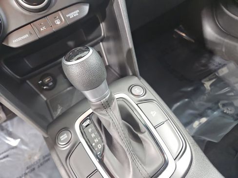 Used 2019 Hyundai Kona SE AWD/4WD image 23