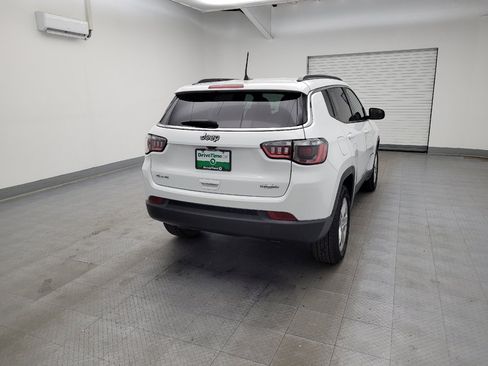 Used 2024 Jeep Compass Latitude image 7