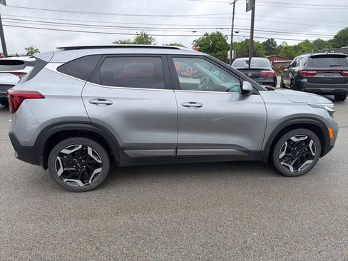 Certified 2024 Kia Seltos SX w/ SX Sunroof Package AWD/4WD image 8