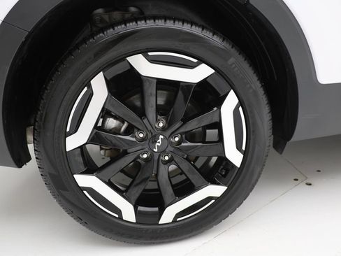 Used 2025 Kia Telluride S AWD/4WD image 9
