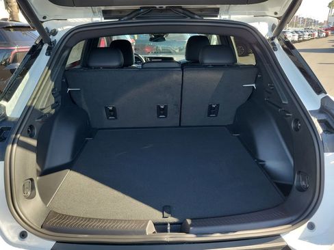 New 2026 Chevrolet Equinox EV LT image 19