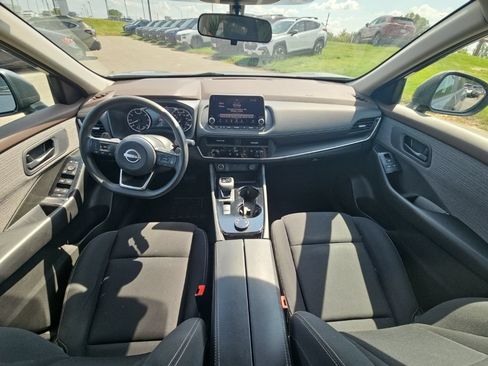 Used 2023 Nissan Rogue S AWD/4WD image 9