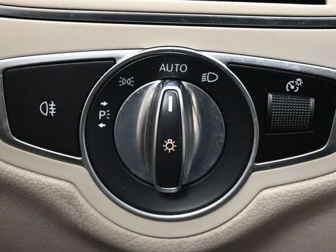 Used 2021 Mercedes-Benz C 300 Sedan image 28