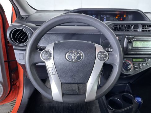 Used 2014 Toyota Prius C One image 15
