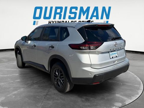 Used 2024 Nissan Rogue S image 4