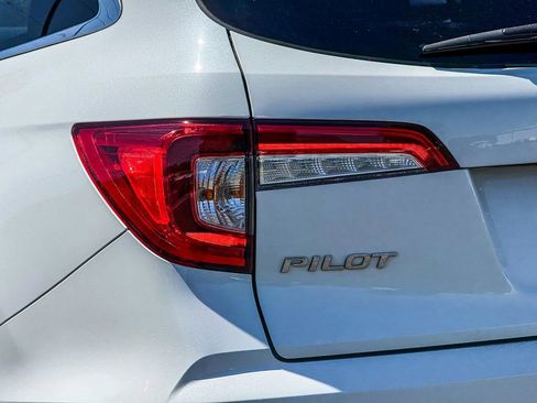 Used 2022 Honda Pilot Special Edition image 9