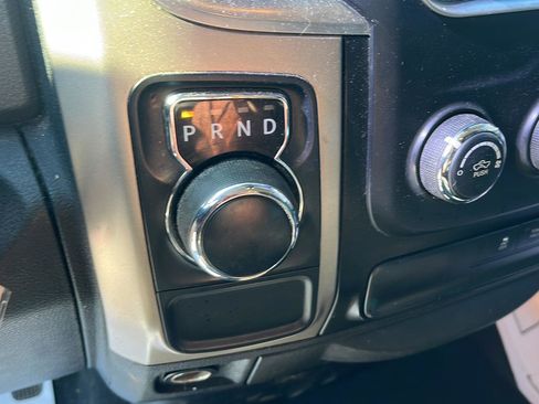 Used 2014 RAM 1500 Classic SLT RWD image 16