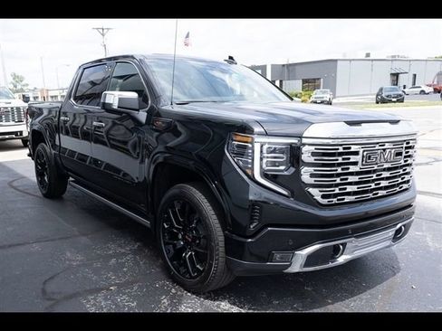 New 2026 GMC Sierra 1500 Denali w/ Denali Reserve Package AWD/4WD image 4