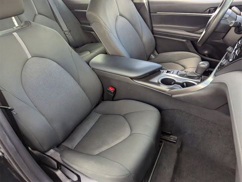 Used 2024 Toyota Camry LE image 12