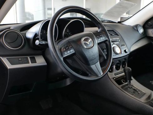 Used 2011 MAZDA MAZDA3 i Touring image 19