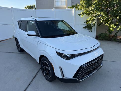 New 2025 Kia Soul EX image 25