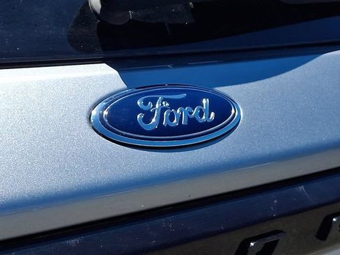 Used 2025 Ford Explorer Platinum w/ Ultimate Package AWD/4WD image 33