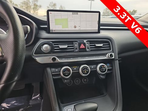 Used 2022 Genesis G70 3.3T image 20