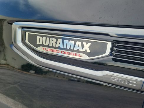 Used 2023 GMC Sierra 1500 AT4 w/ AT4 Premium Package AWD/4WD image 10