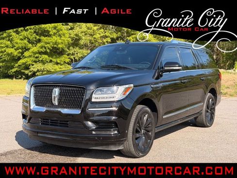 Used 2021 Lincoln Navigator L Reserve image 1