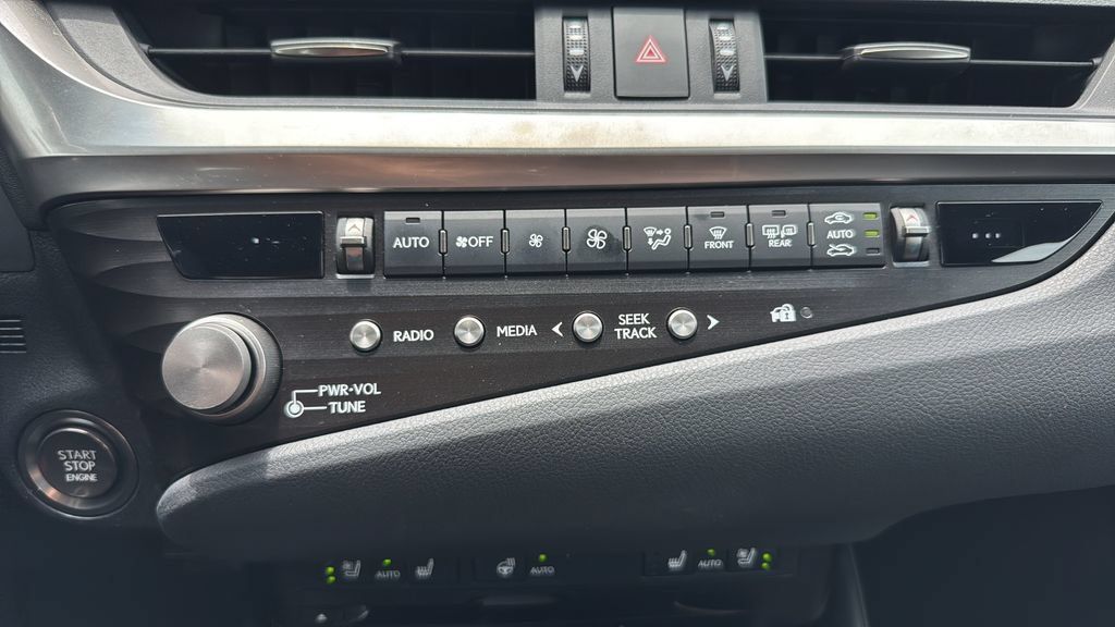 Used 2021 Lexus ES 350 F Sport w/ Accessory Package 2 FWD image 28