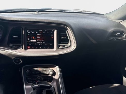 Used 2021 Dodge Challenger R/T image 17