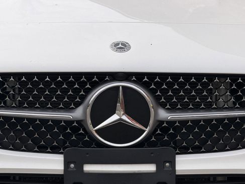 Used 2025 Mercedes-Benz CLA 250 4MATIC image 8